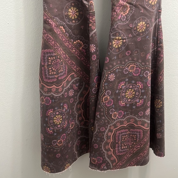 COPY - NWT FREE PEOPLE JUST FLOAT ON FLARE- GEO CHOCOLATE COMBO - Picture 10 of 12